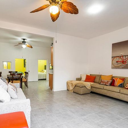 2 Br/ 1 Ba Home, Sleeps 10, 1 Min Walk To Rosarito Beach Exteriör bild