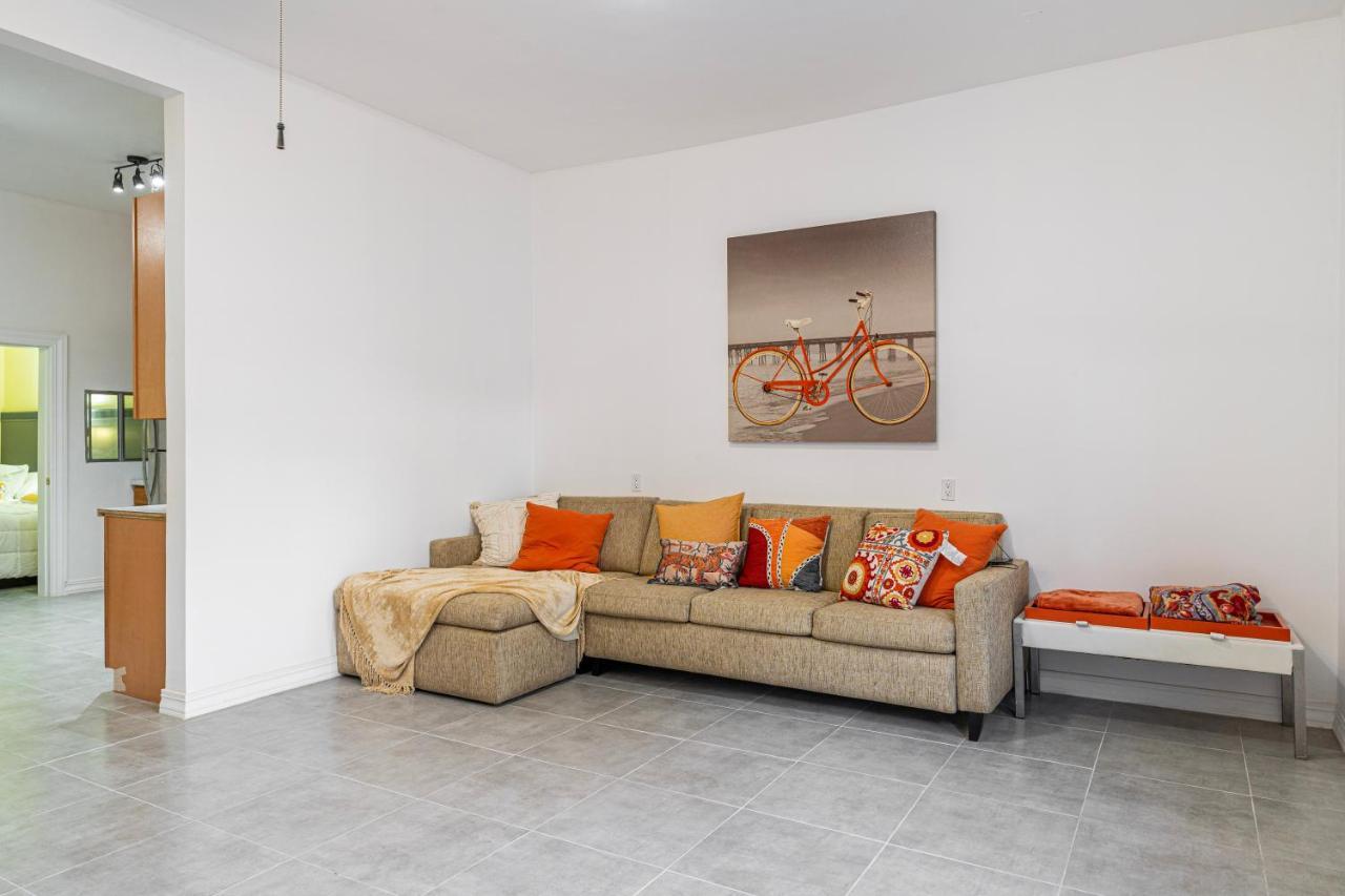 2 Br/ 1 Ba Home, Sleeps 10, 1 Min Walk To Rosarito Beach Exteriör bild