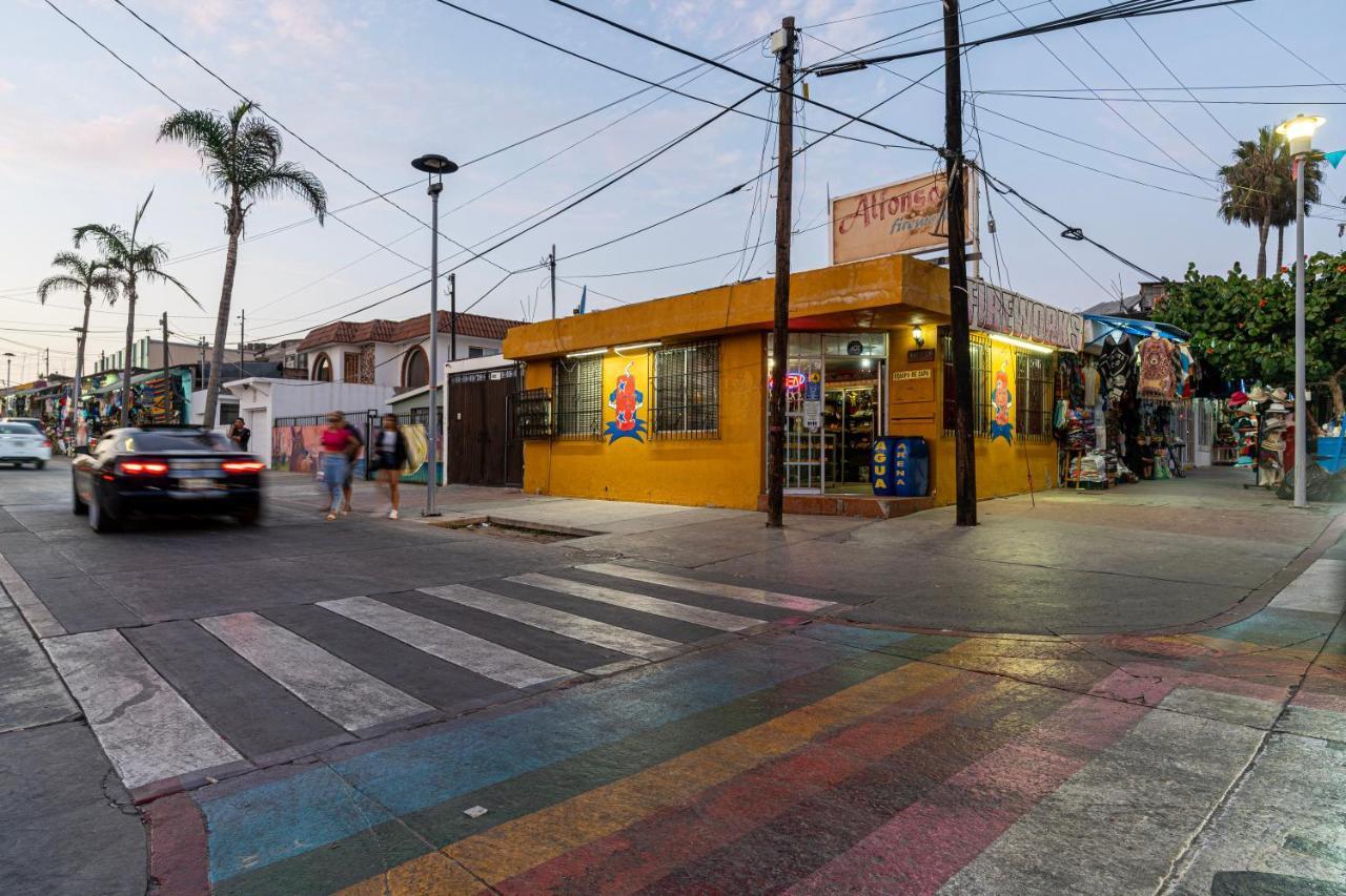 2 Br/ 1 Ba Home, Sleeps 10, 1 Min Walk To Rosarito Beach Exteriör bild