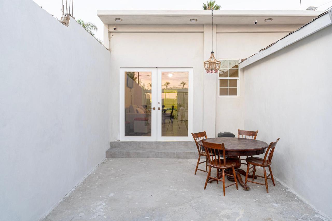 2 Br/ 1 Ba Home, Sleeps 10, 1 Min Walk To Rosarito Beach Exteriör bild